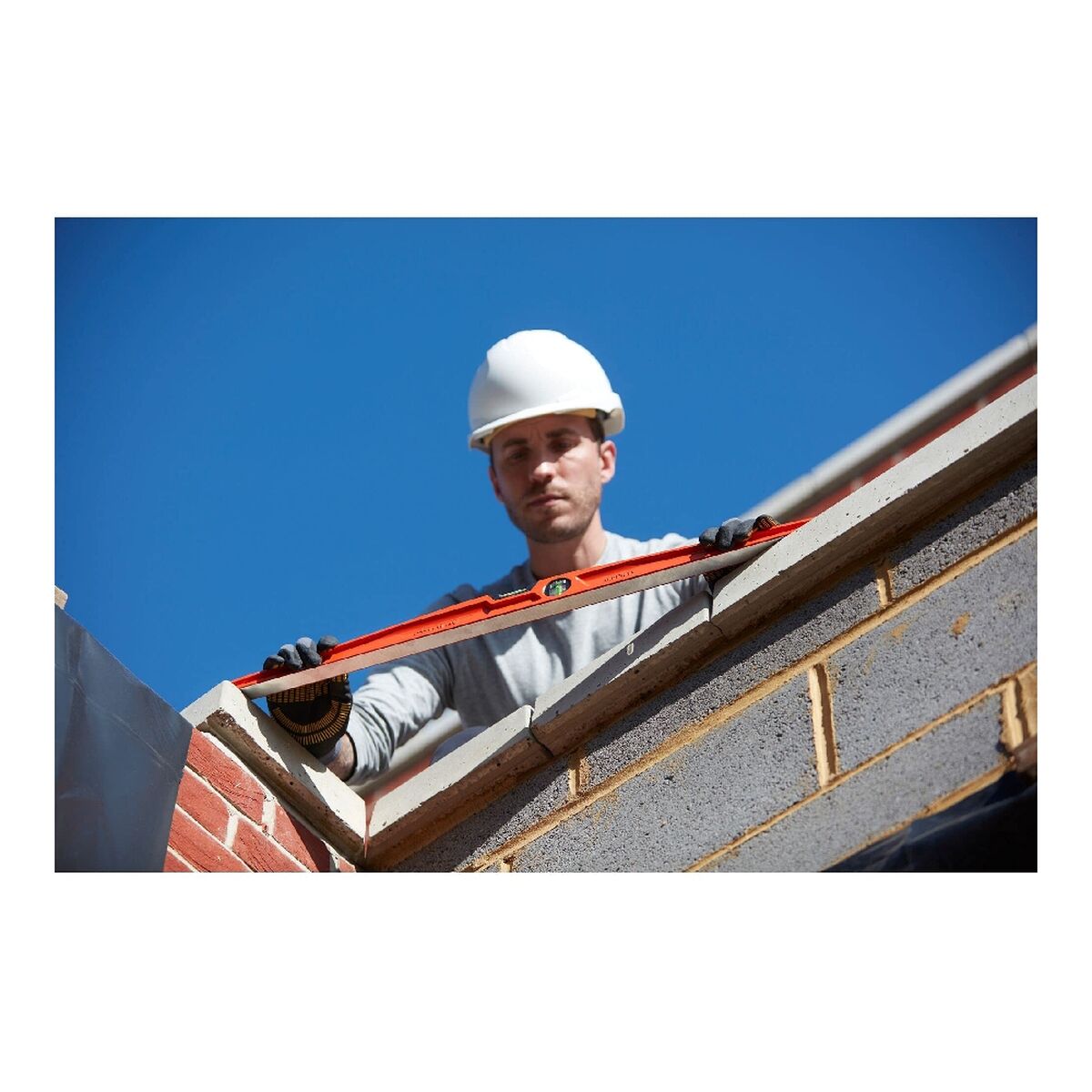 V11H2135E237CF9E68B9FD2F3F3AAE9E0CDFR3431718P7