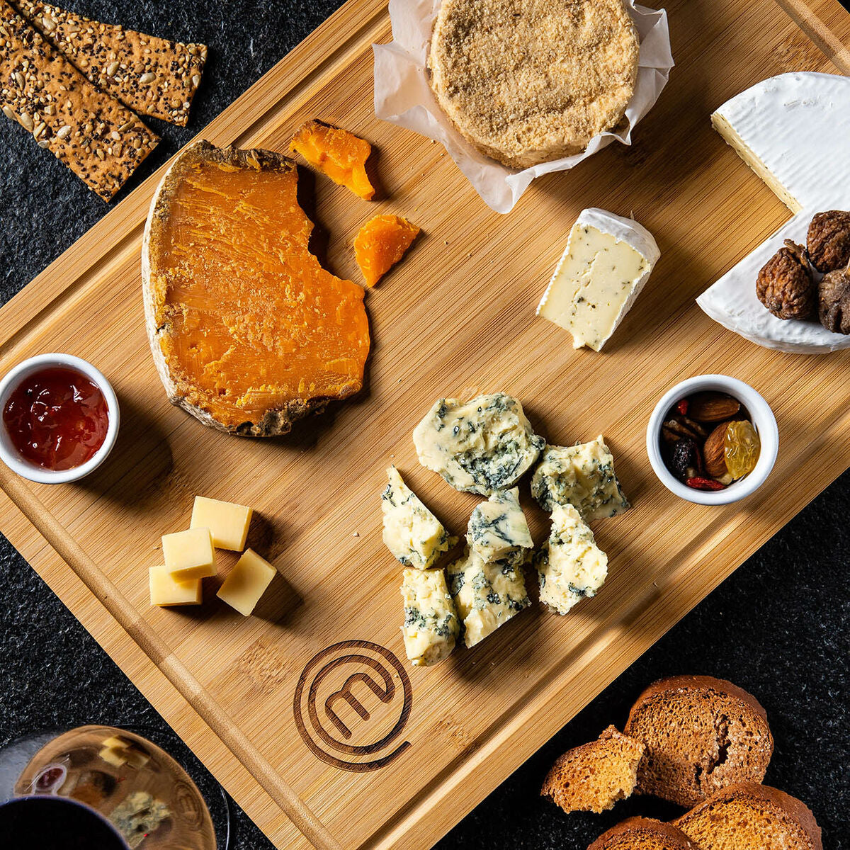 V5HE947BBBB097CB021D8B5BA94932FBDC0R5647334P6