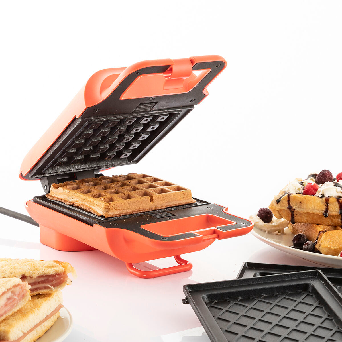 Máquina de Waffles e Sanduíches 2 em 1 com Receitas Wafflicher InnovaGoods
